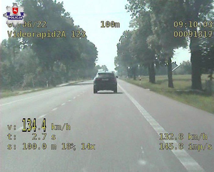Kobieta przekroczyła dozwoloną prędkość o 84 km/h, fot. Policja