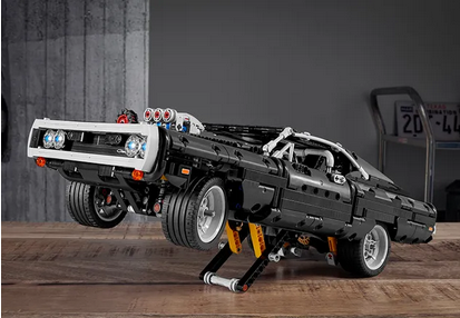 Lego Technic Dom’s Dodge Charger