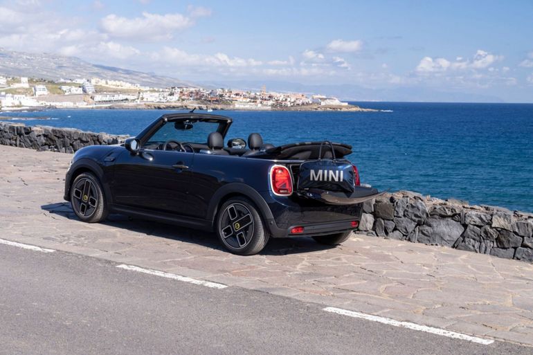 Mini Cooper SE Cabrio