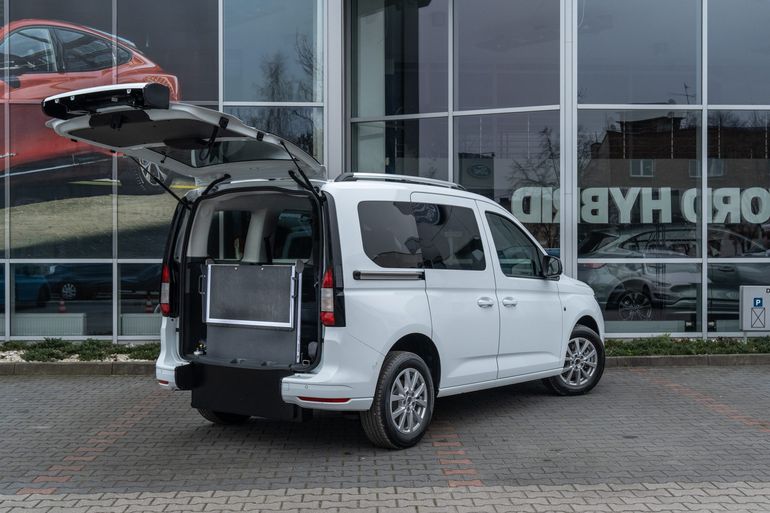 Ford Tourneo Connect - dla osób z niepełnosprawnością