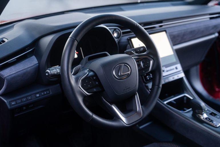 Lexus LBX
