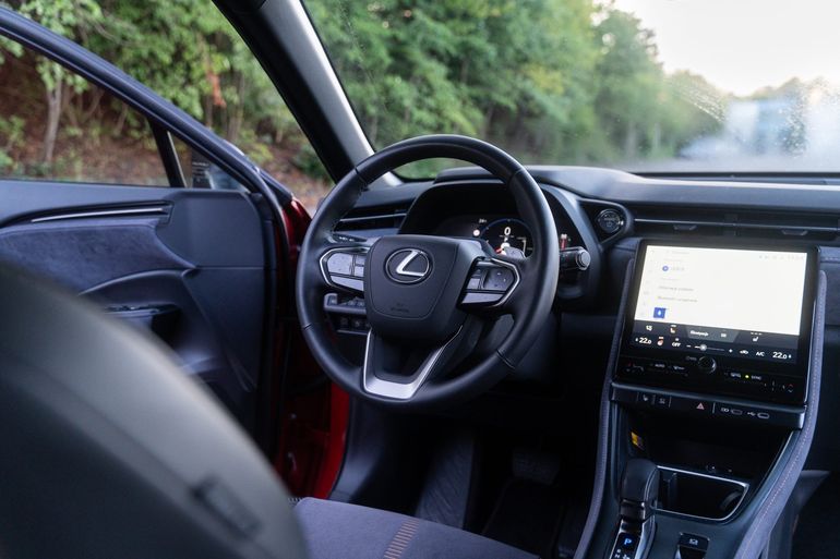 Lexus LBX