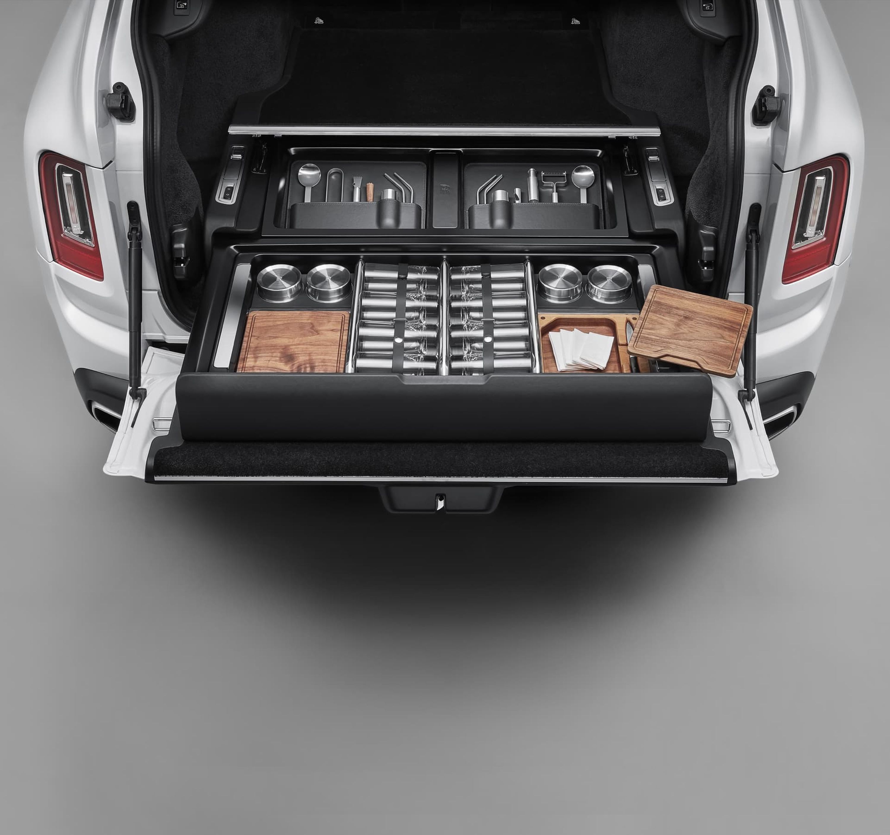 Z Rolls-Royce’m zrealizujesz każdą swoją pasję! Oto wyjątkowy moduł rekreacyjny dla wymagających pasjonatów wszystkiego
