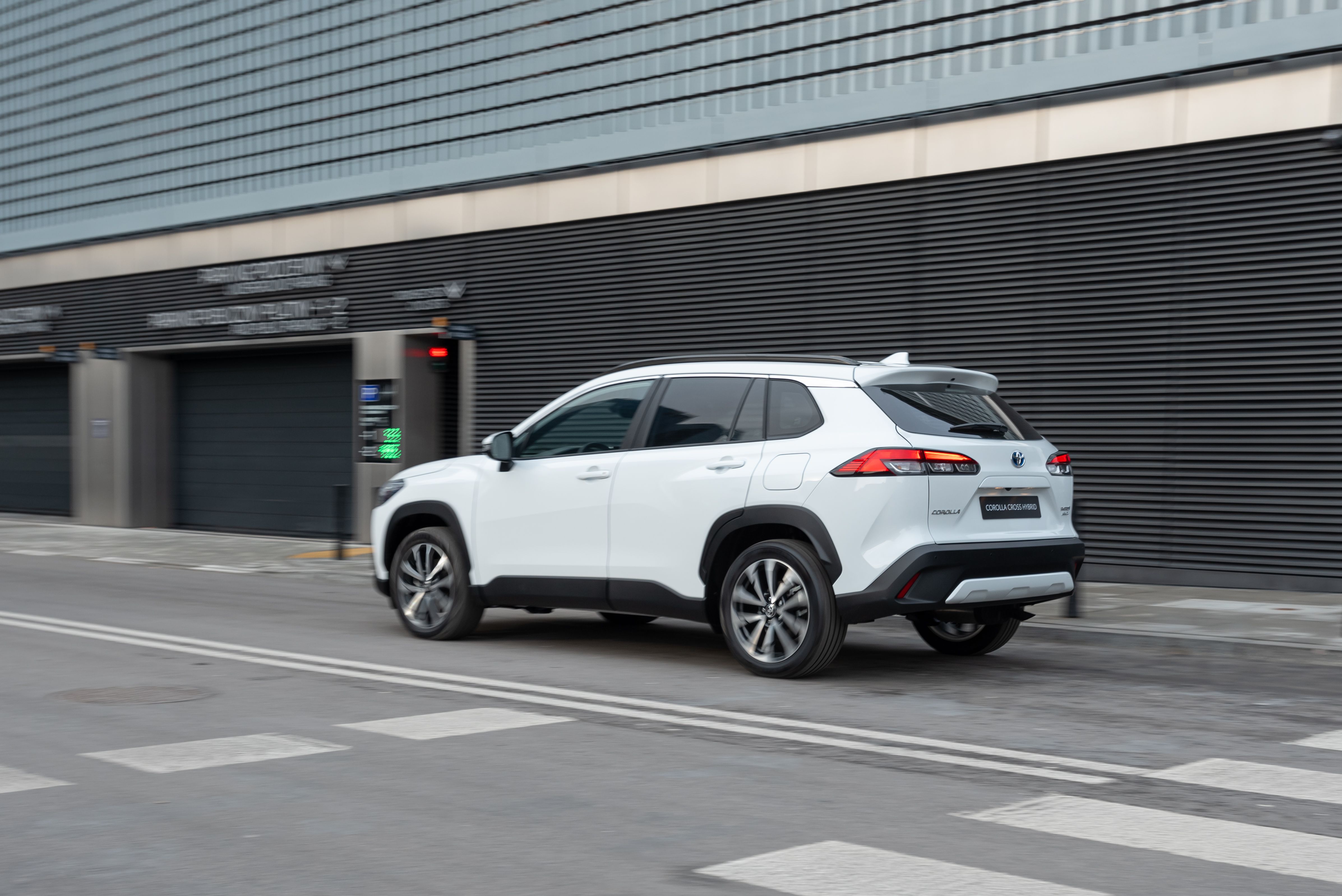 Toyota Corolla Cross w Polsce z nową, najtańszą wersją w gamie