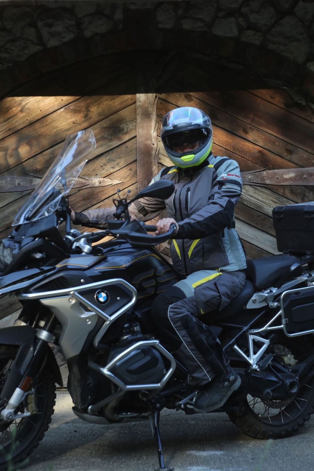 Strój motocyklowy GLTX-MOTO: od motocyklistki dla motocyklistek