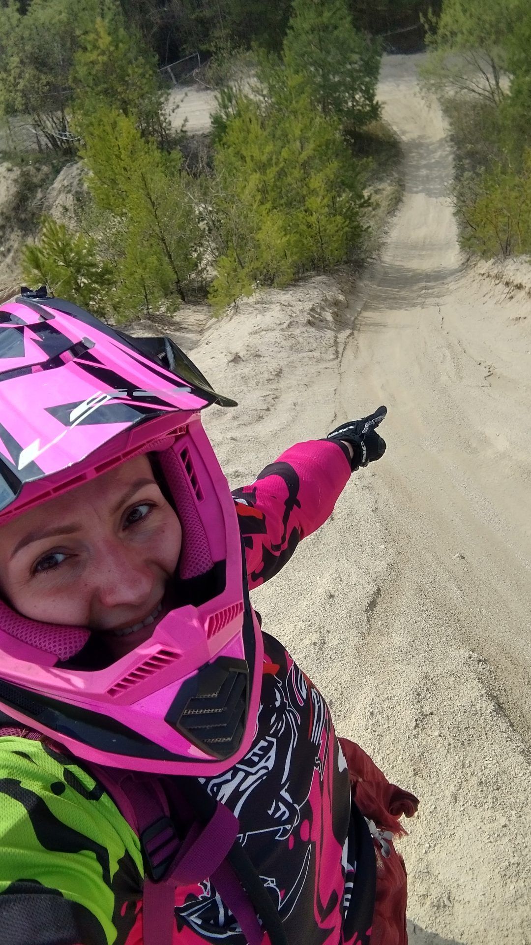 "Jeździj jak baba" – inicjatywa Kasi do otwierania głowy i serca na enduro