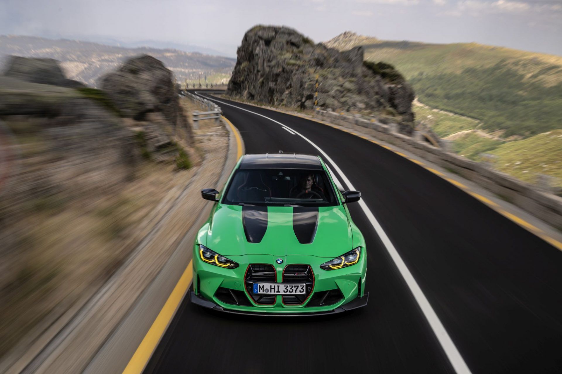 Nowe BMW M3 CS – więcej mocy, mniej masy