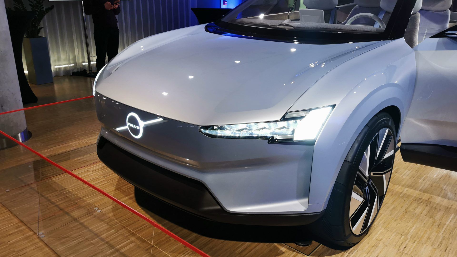 Volvo Concept Recharge z bliska. Nie boję się przyszłości