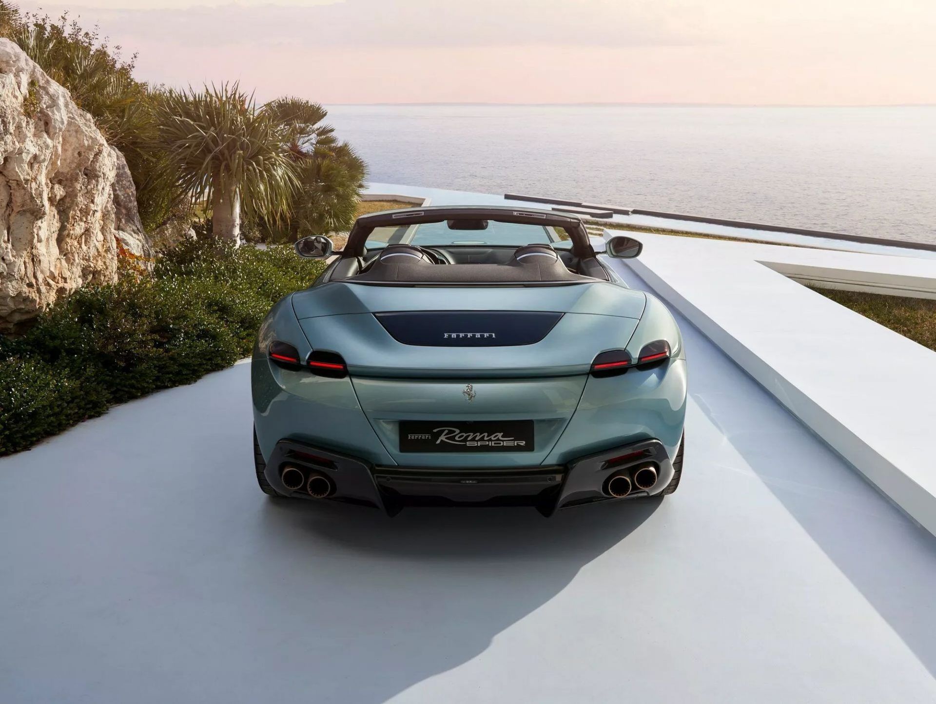 Nowe Ferrari Roma Spider – co czyni go wyjątkowym?