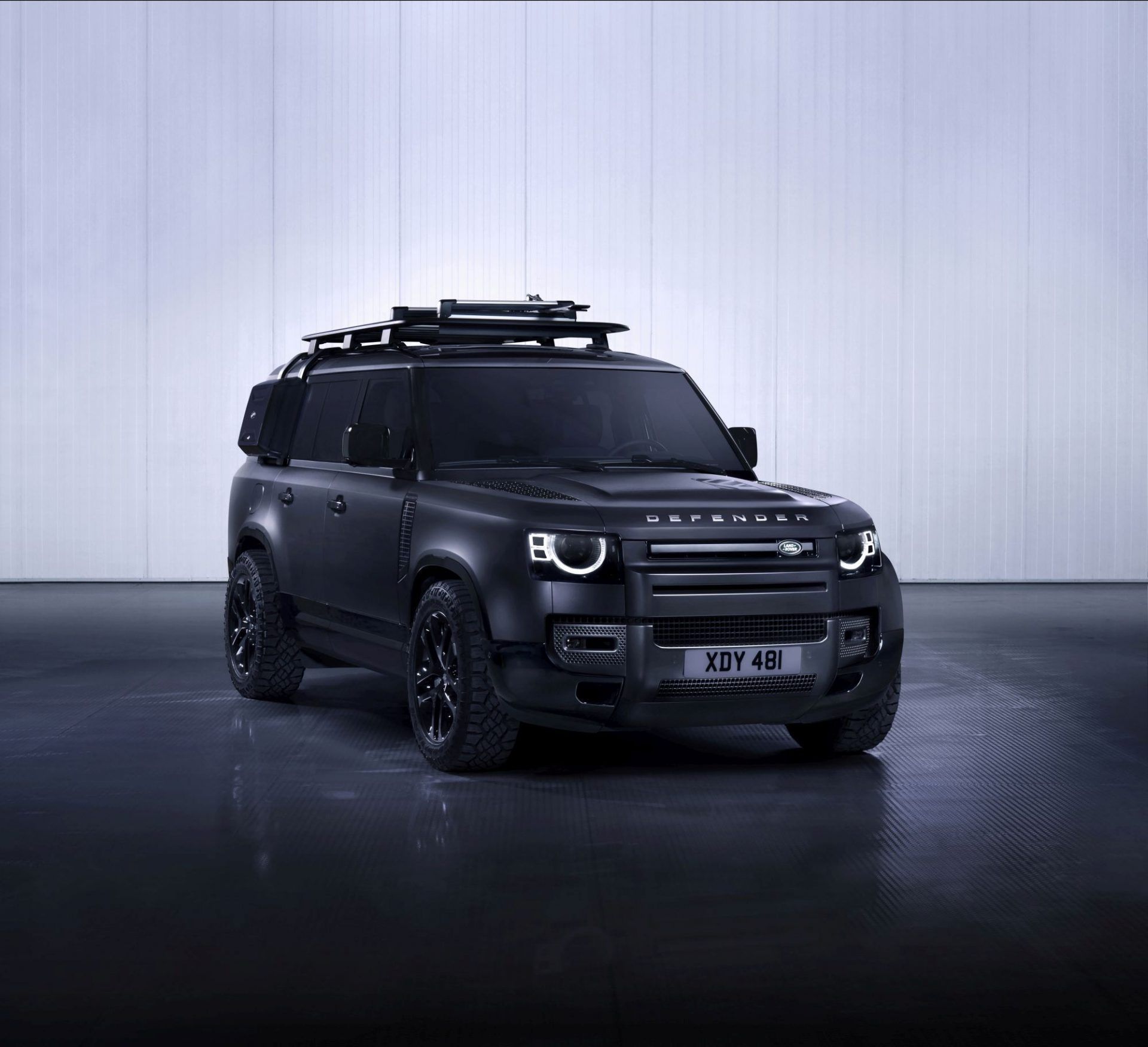 Nowy Defender 130 Outbound – auto na ekstremalne wyprawy dla najbardziej wymagających