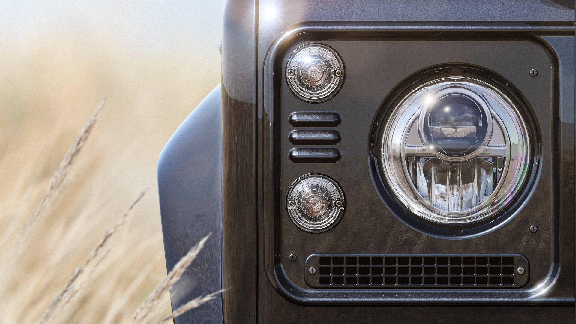 Land Rover Classic otwiera nowy rozdział w swojej historii prezentując Defender Classic V8 od Works Bespoke