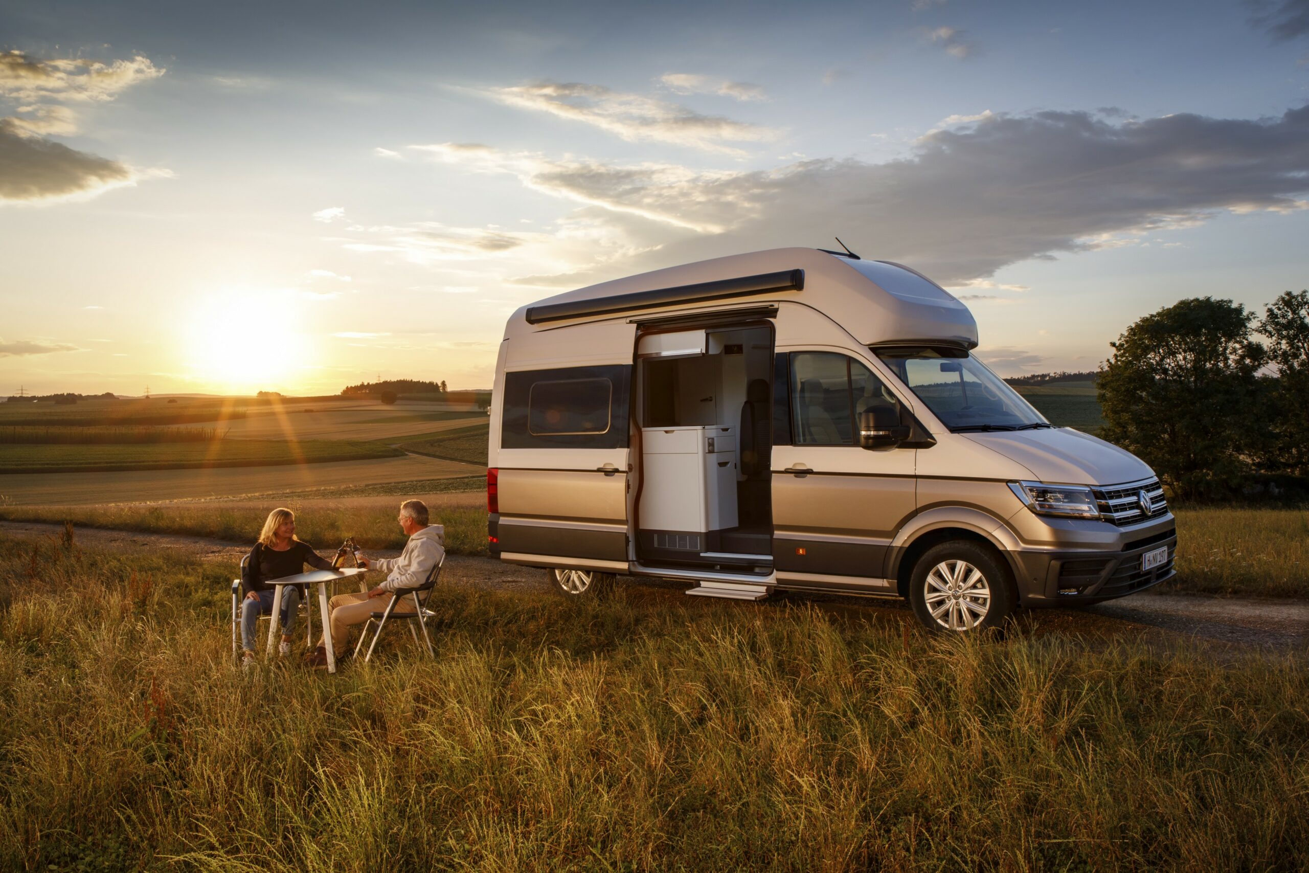 Volkswagen Grand California - przytulny dom na koÅach dla 4 osÃ³b