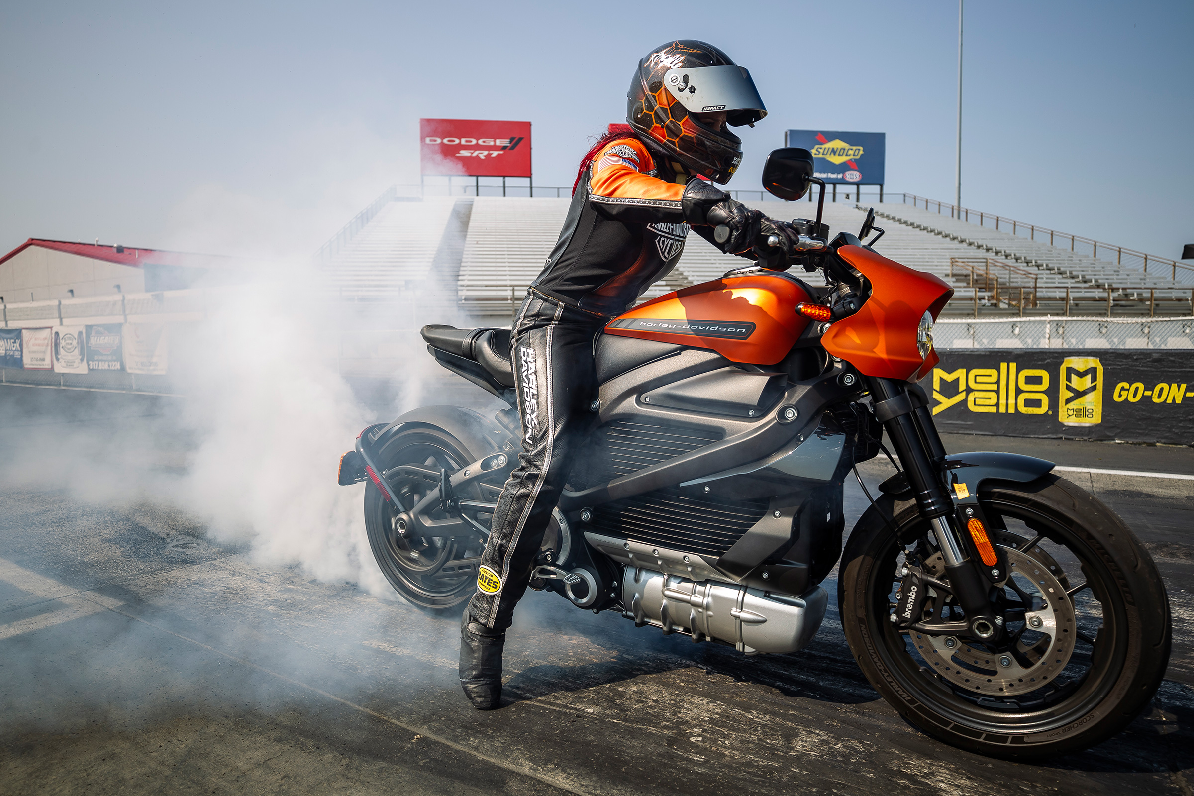 Angelle Sampey na modelu LiveWire ustanowiÅa nowe rekordy dla produkowanego seryjnie motocykla elektrycznego