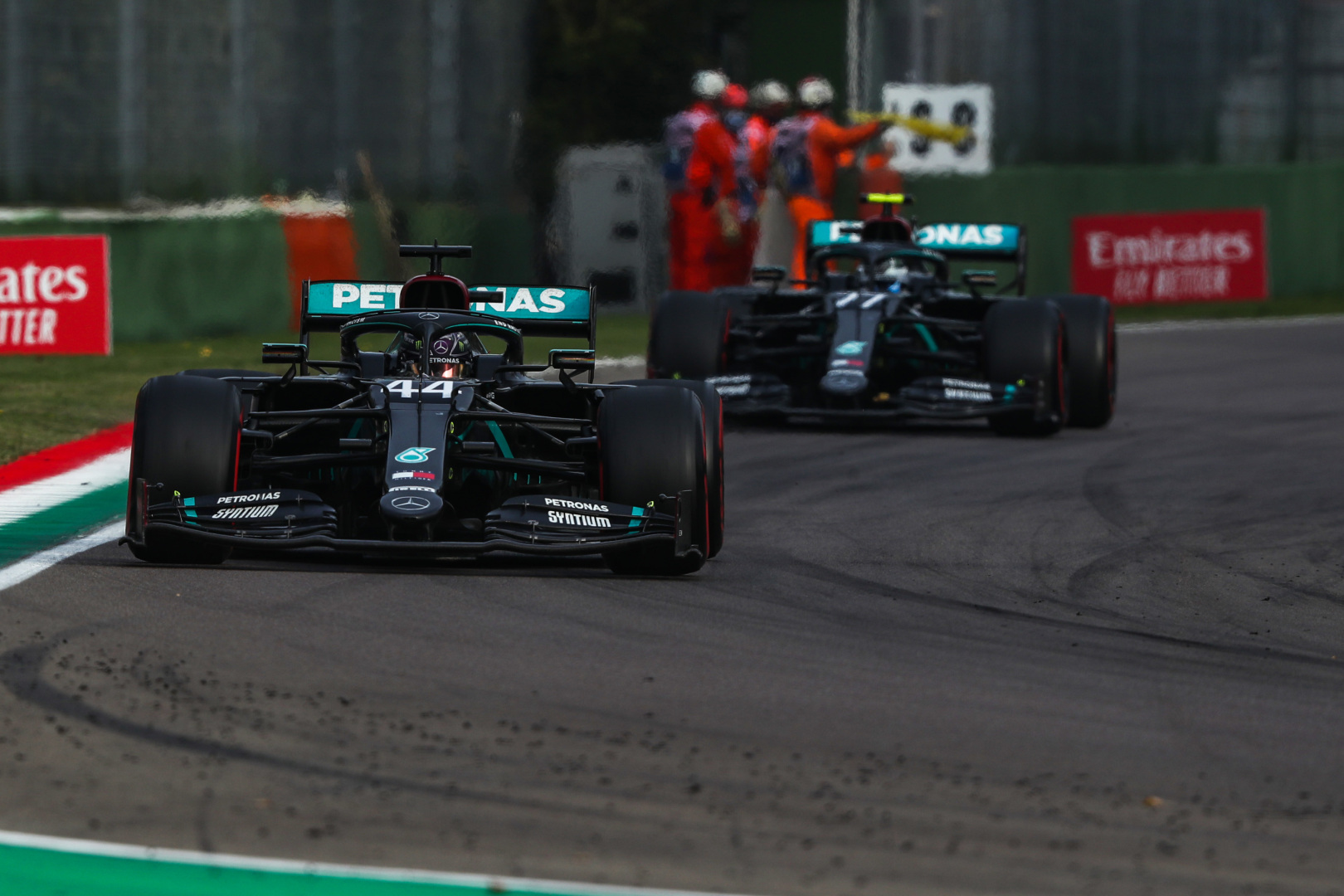 Czarne barwy bolidÃ³w Mercedesa