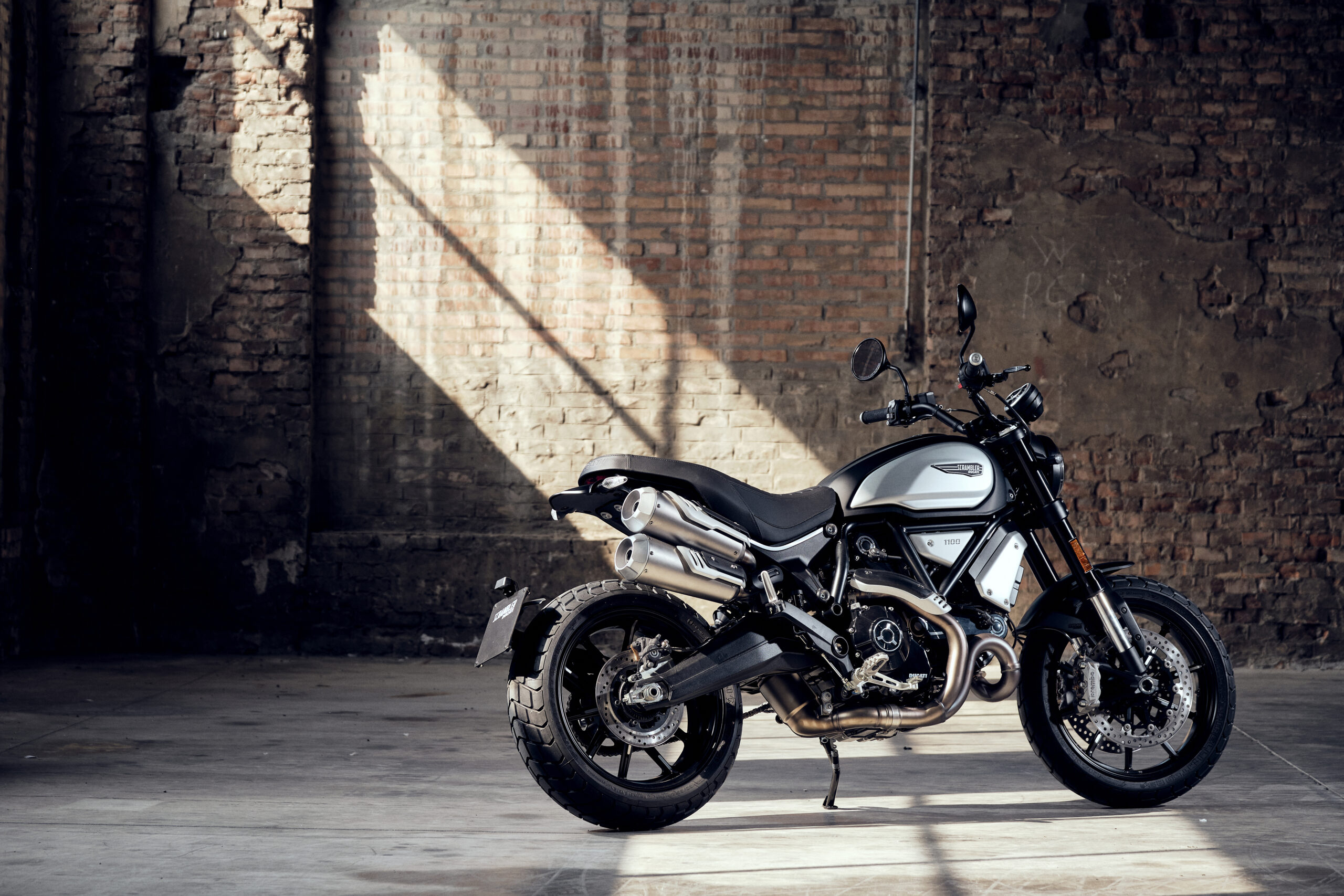 Ducati Scrambler 1100 Dark PRO - nowy czÅonek rodziny w wersji Dark Suit