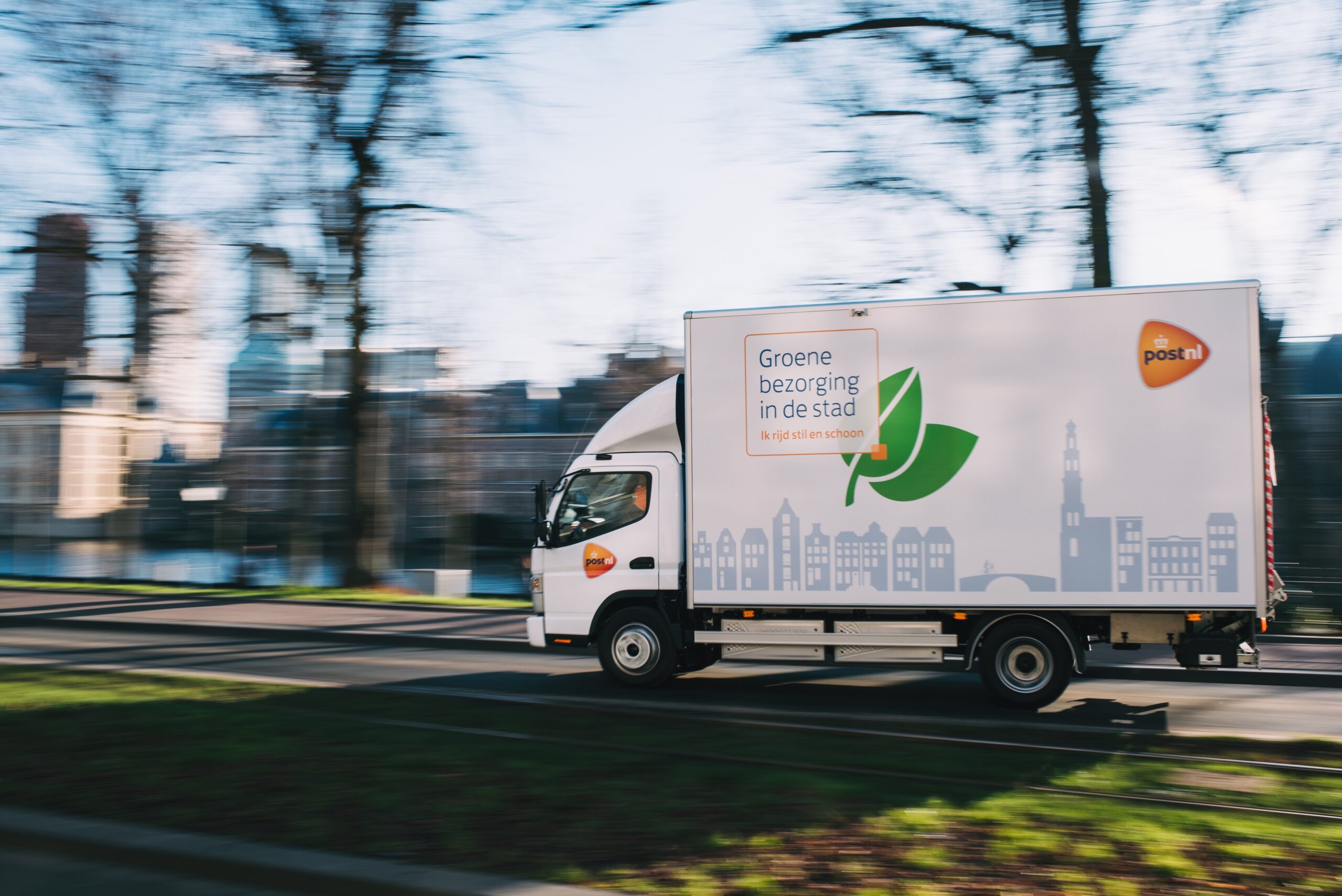 Elektryczny FUSO eCanter - jaki ma zasiÄg na jednym Åadowaniu?