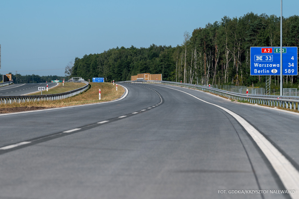 Nowe trasy oddane do ruchu i przetargi na ponad 190 km drÃ³g - co udaÅo siÄ zrobiÄ w te wakacje?