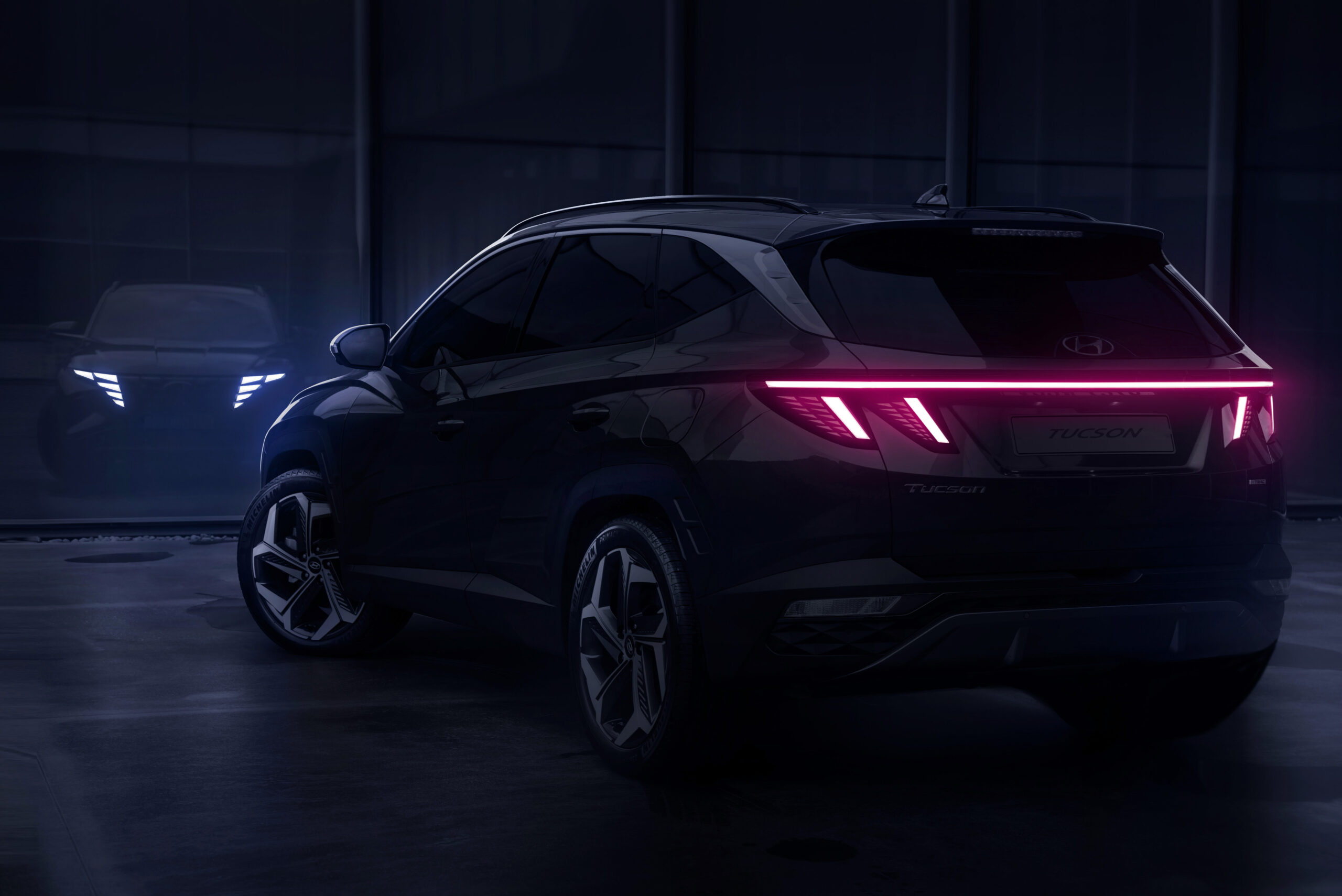 Hyundai pokazaÅ pierwsze zdjÄcia modelu Tucson nowej generacji. WnÄtrze zaskakuje!