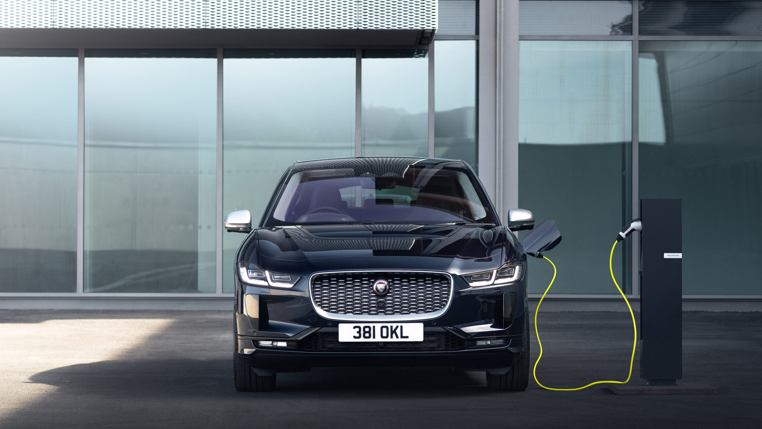 Jaguar I-Pace doczekaÅ siÄ liftingu. Elektryczny napÄd pozostaÅ bez zmian