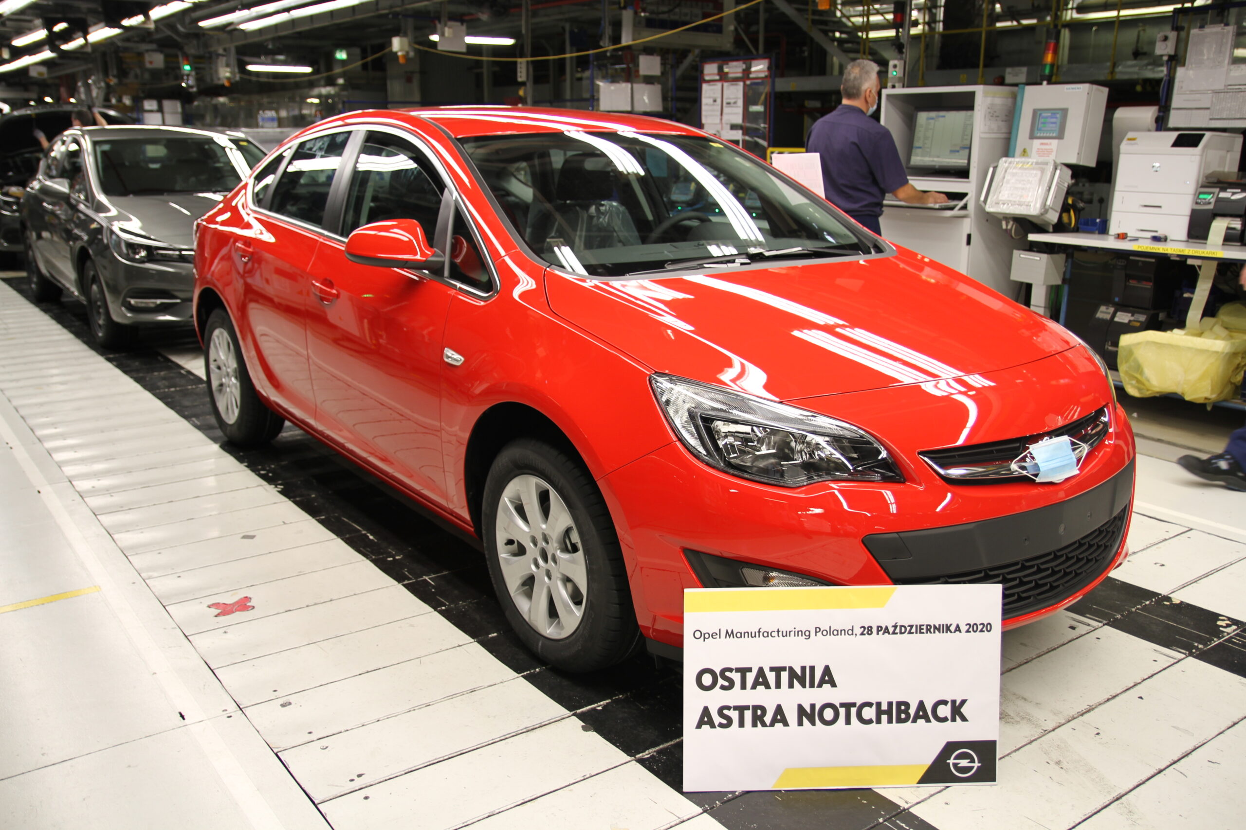 Opel Astra Sedan przechodzi do historii Opla w Gliwicach. Co dalej?