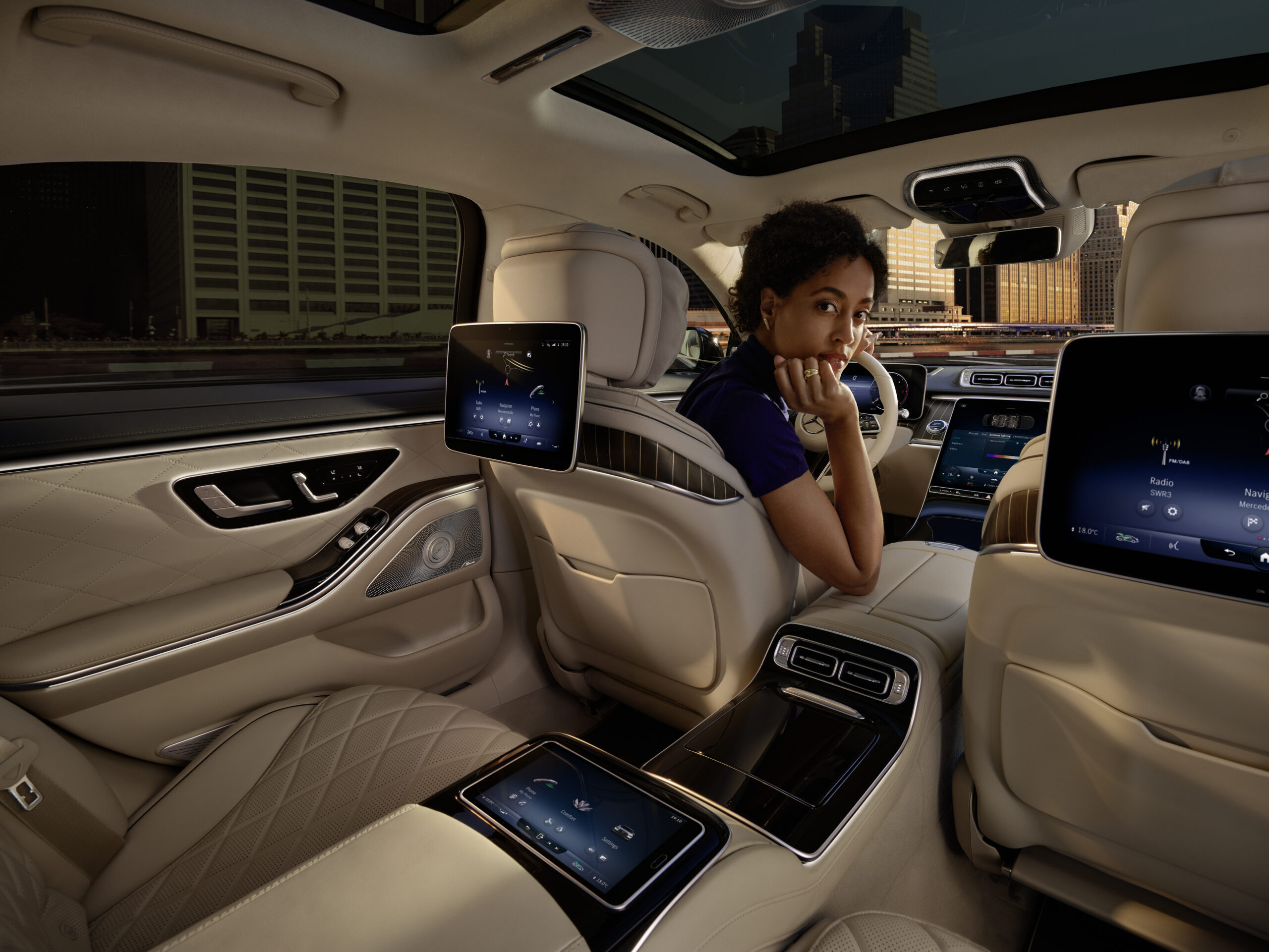 Alicia Keys i Lewis Hamilton w kampanii nowego Mercedesa Klasy S 