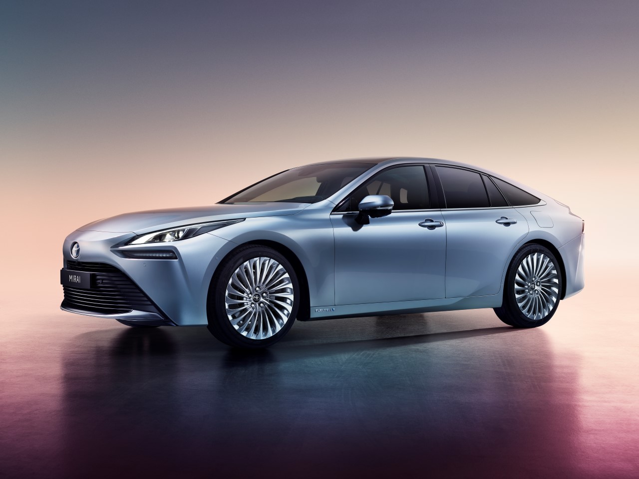 Toyota Mirai 2021: pierwszy samochÃ³d elektryczny oczyszczajÄcy powietrze