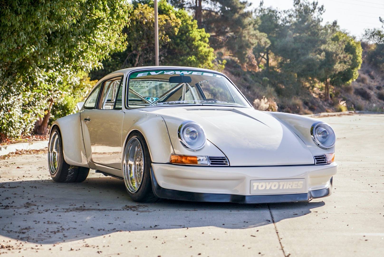 Porsche 911 E-RWB