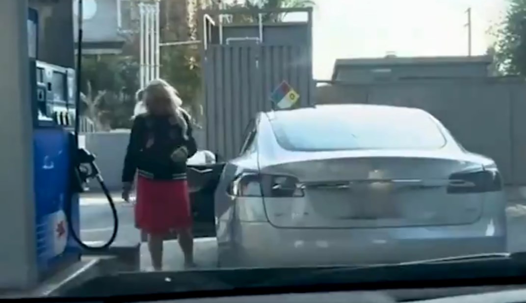 PrÃ³ba zatankowania Tesli olejem napÄdowym mogÅa skoÅczyÄ siÄ tragicznie