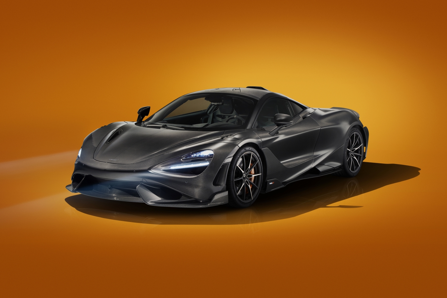 McLaren 765LT – w ile przyspiesza do dwustu? Zobacz go na zdjęciach!