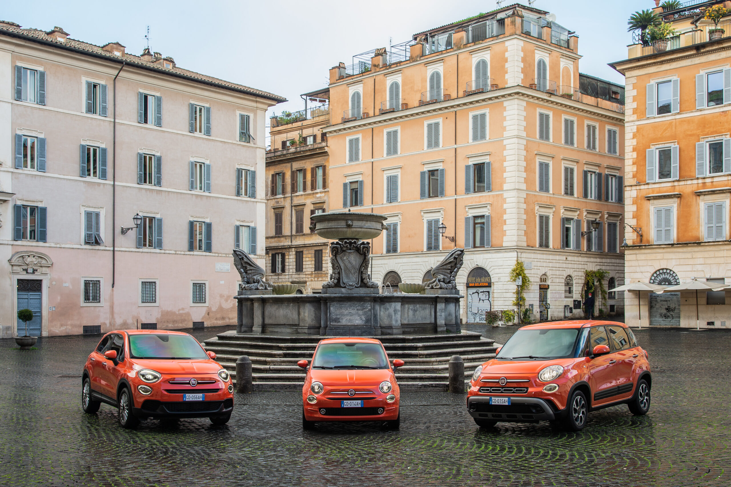 Fiat odÅwieÅ¼y gamÄ modeli 500 i zapowiada nowoÅÄ - 500X Cabrio!
