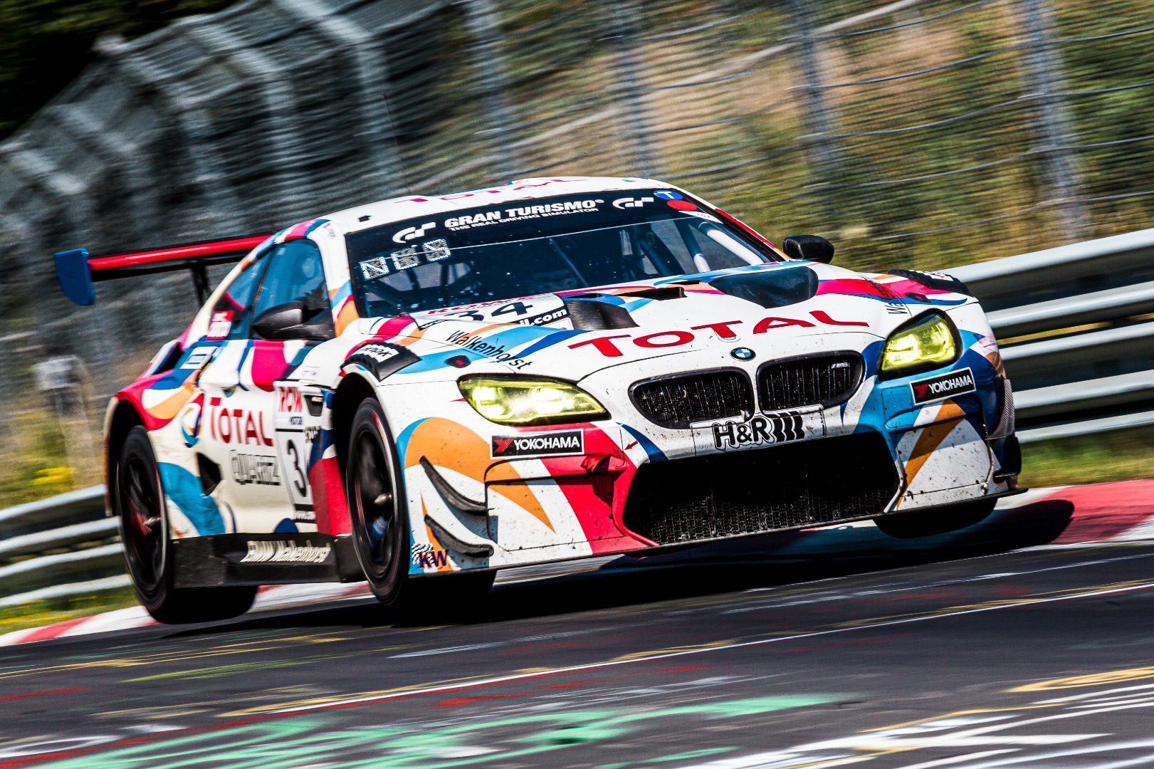 JapoÅski producent opon wspiera BMW Walkenhorst Motorsport na kolejny sezon!