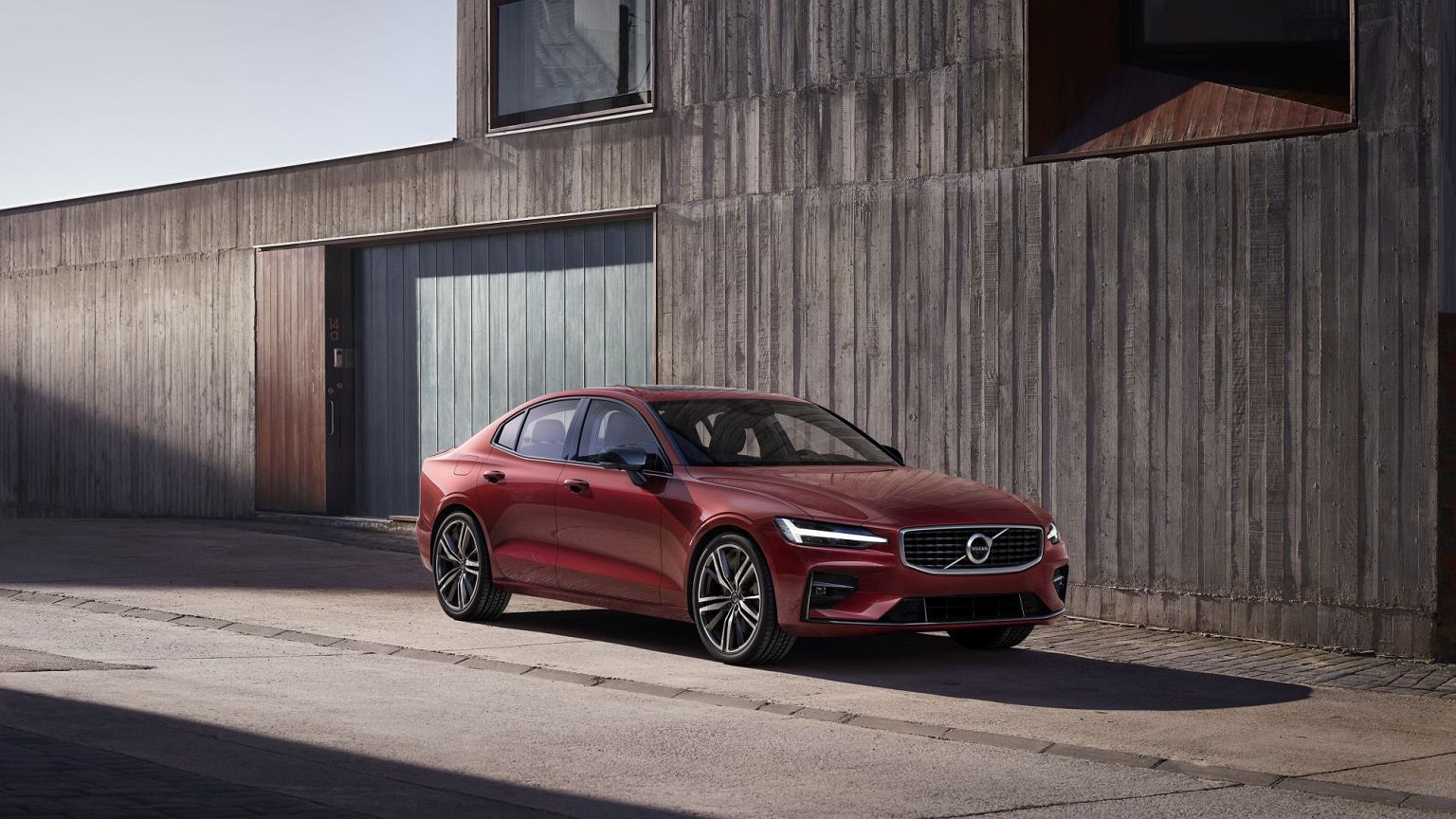 Volvo wzywa klientÃ³w do serwisu. Ponad dwa miliony aut naraÅ¼one na powaÅ¼ne uszkodzenie