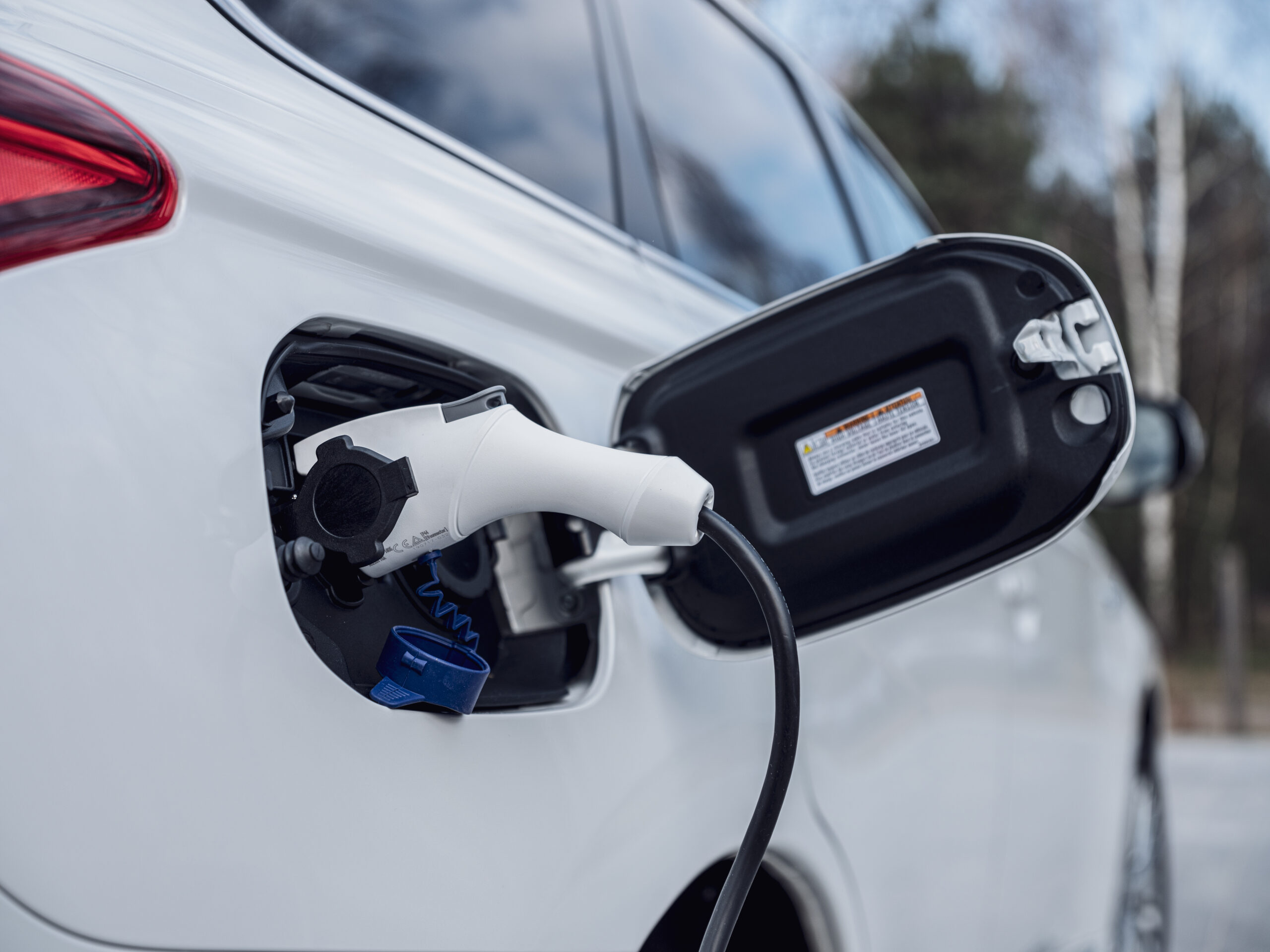 Wiemy, ktÃ³ry SUV z napÄdem PHEV byÅ najchÄtniej wybierany przez PolakÃ³w w 2020 roku!