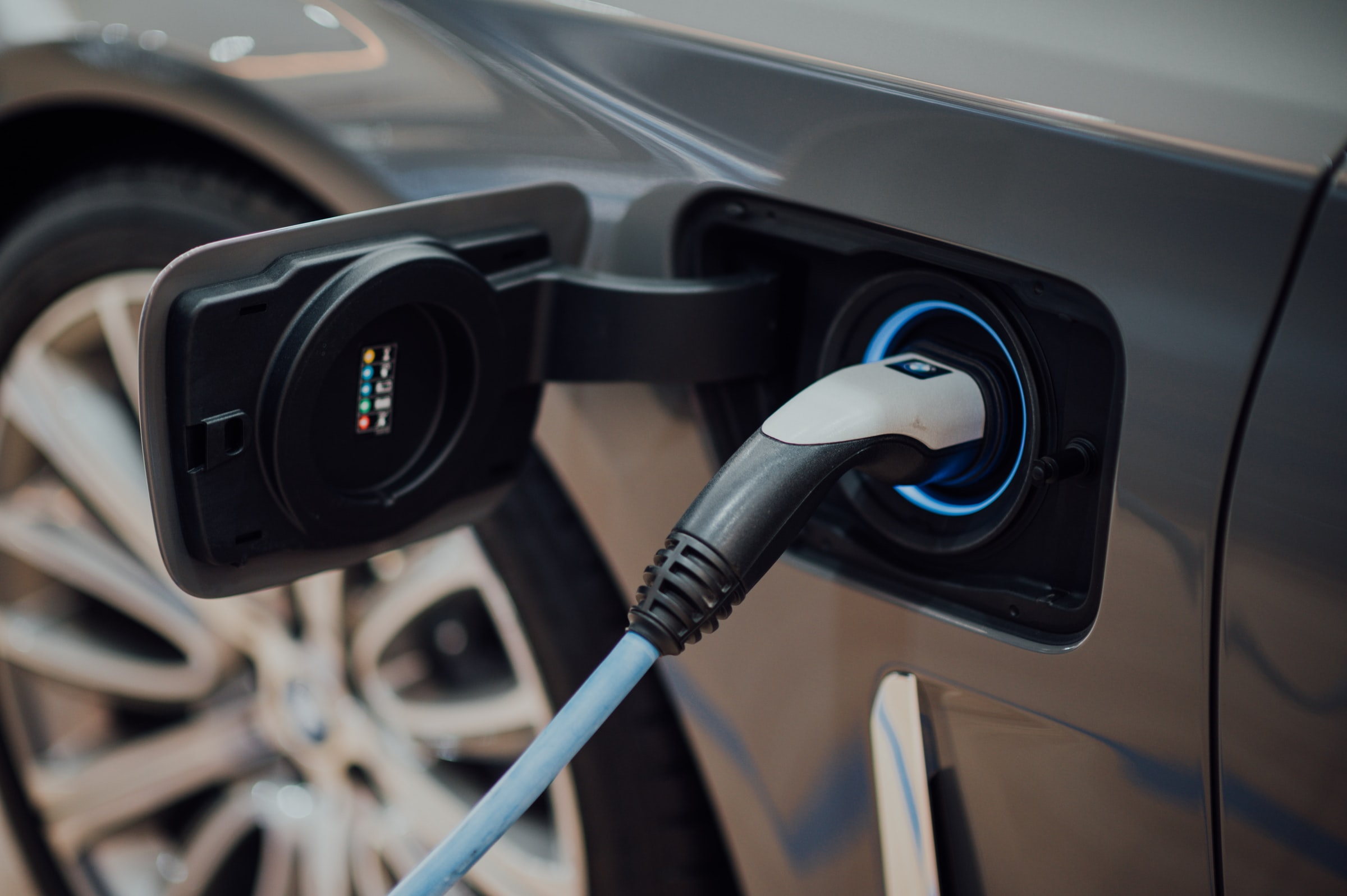 Po raz pierwszy w historii zarejestrowano wiÄcej elektrykÃ³w niÅ¼ diesli!