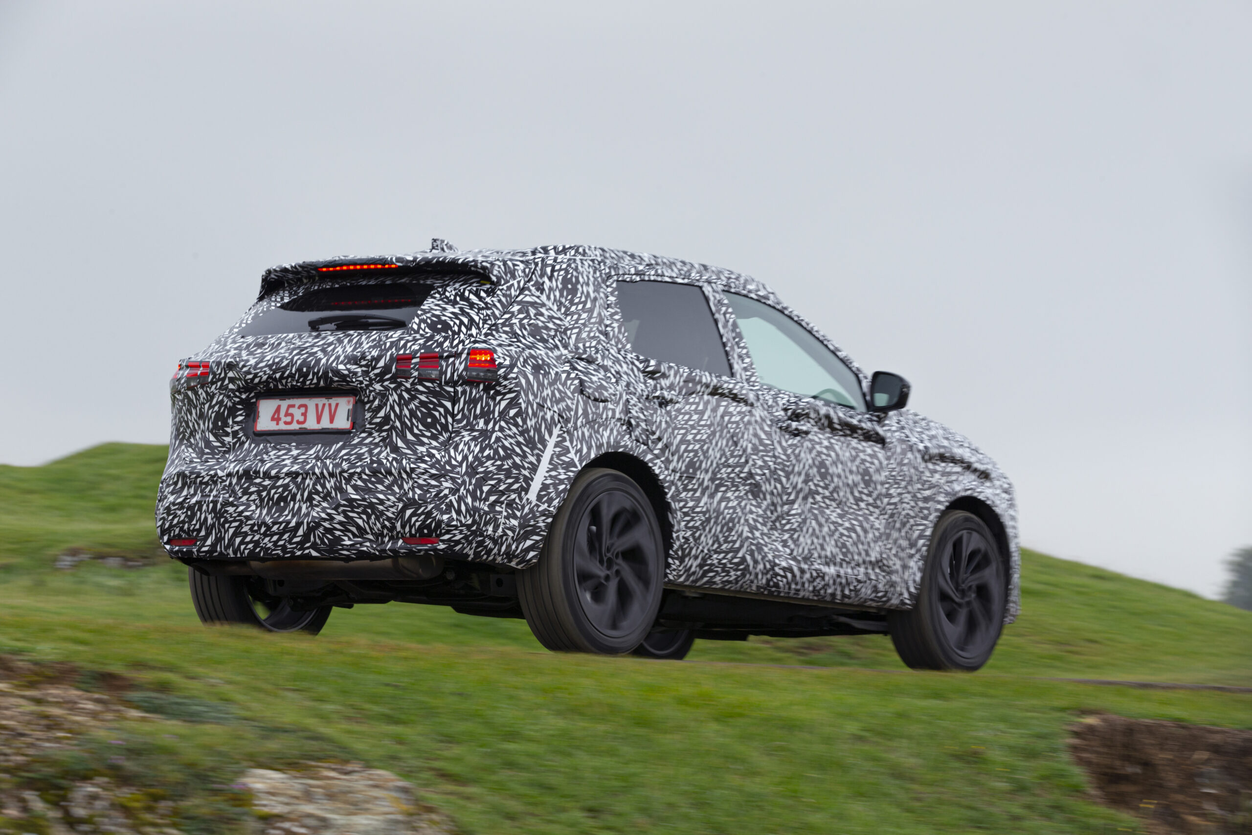 Nowy Nissan Qashqai - znamy coraz wiÄcej szczegÃ³ÅÃ³w przed premierÄ!