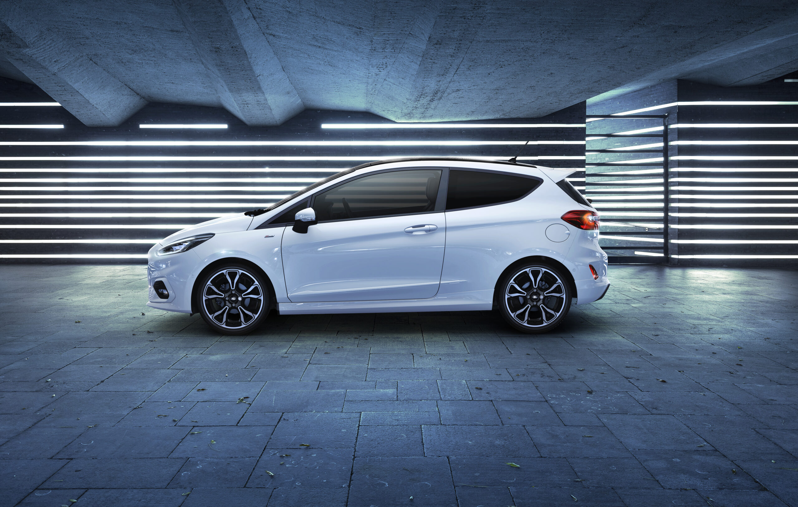 Ford Fiesta w odÅwieÅ¼onej wersji zyskaÅ technologiÄ mild hybrid