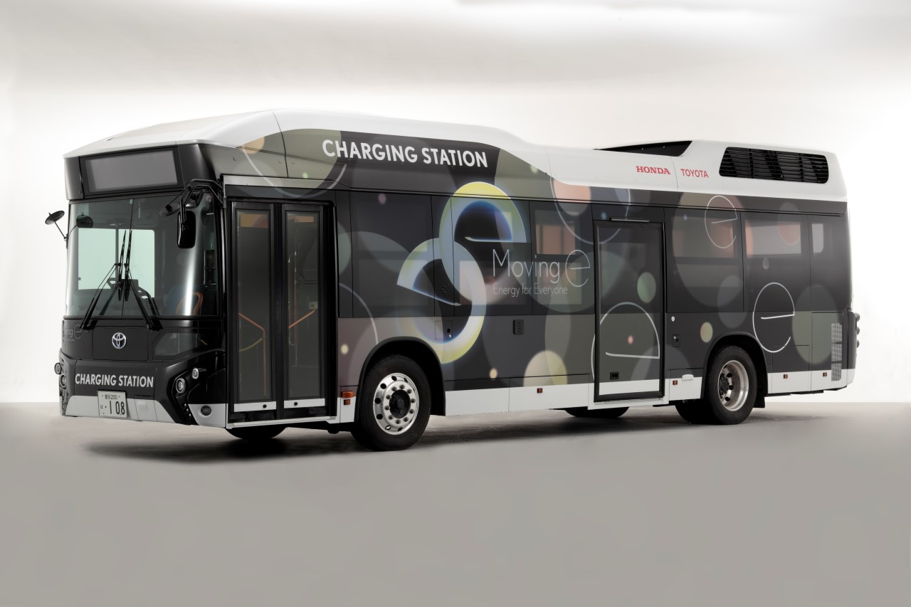 Moving e - Toyota i Honda rozpoczynajÄ testy wodorowego autobusu