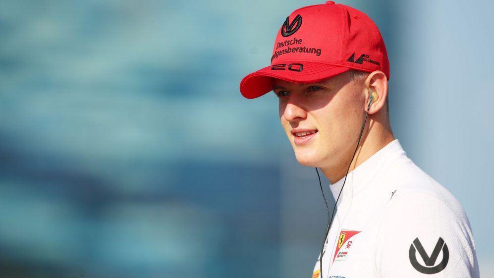 Mick Schumacher weÅºmie udziaÅ w piÄtkowym treningu FormuÅy 1