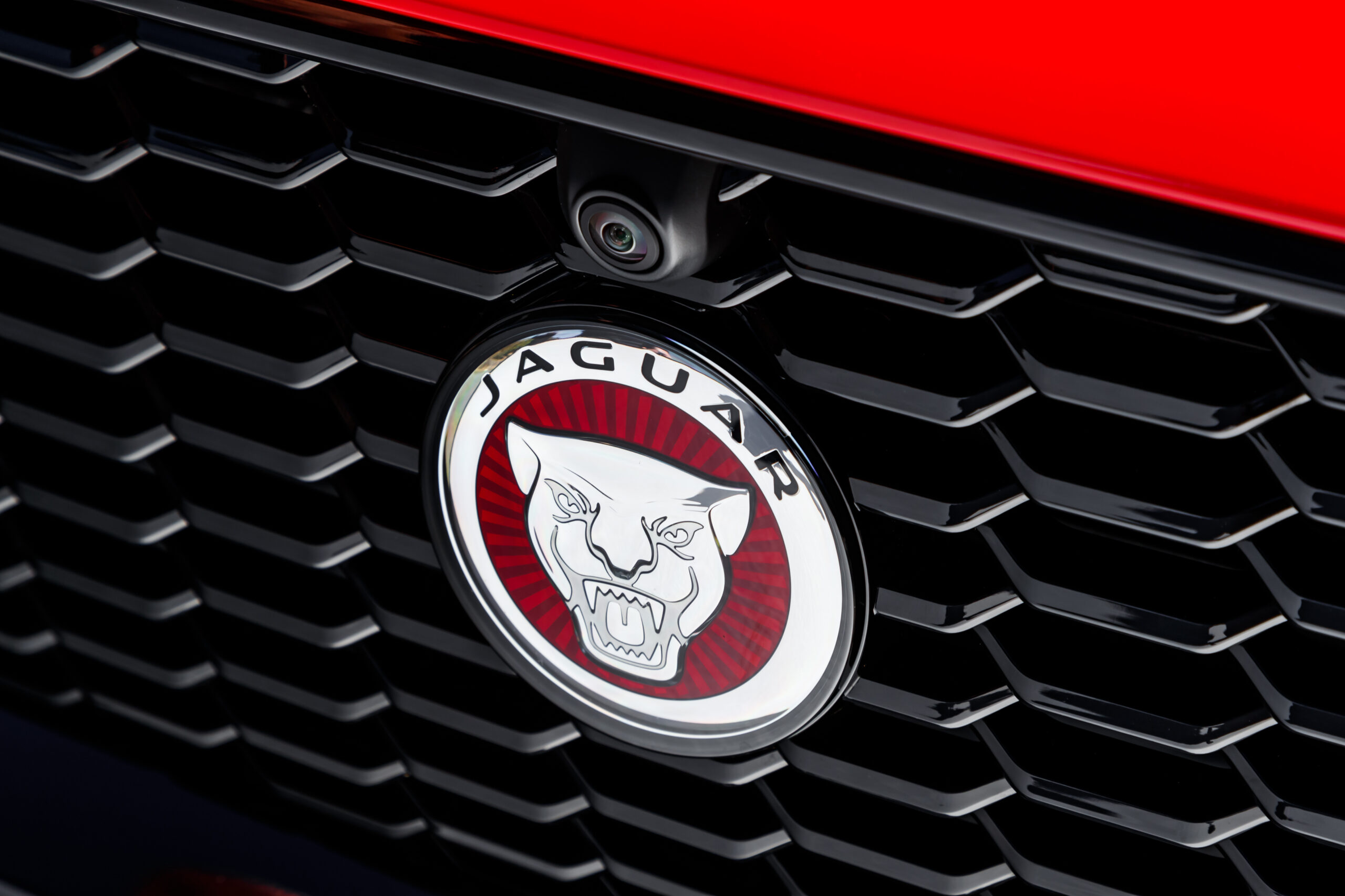 Jaguar XE - logo