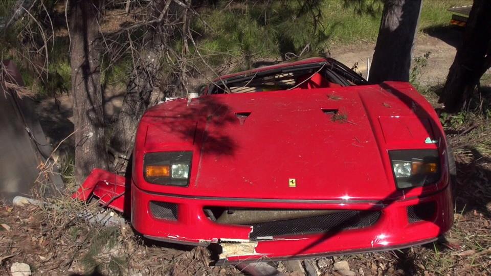Podczas jazdy prÃ³bnej zniszczyÅ Ferrari F40 warte fortunÄ. Smutny widok!
