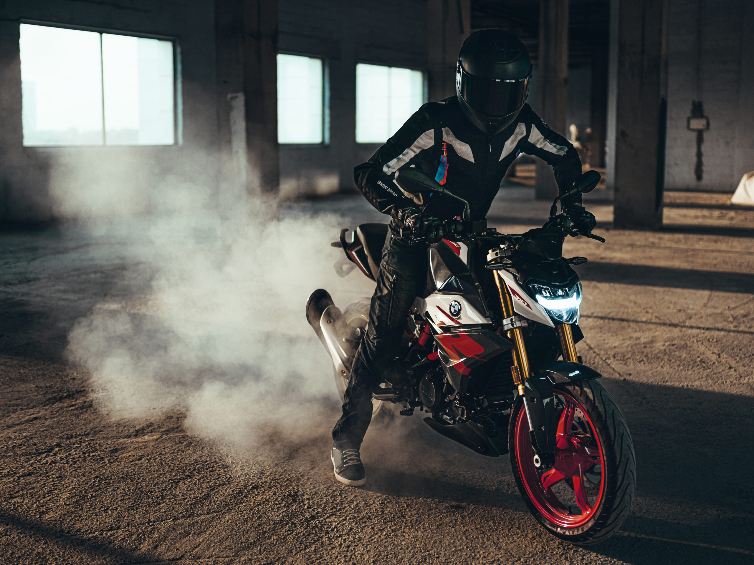 BMW G 310 R - nowa odsÅona sportowego roadstera. NowoÅciÄ - elektroniczna manetka gazu