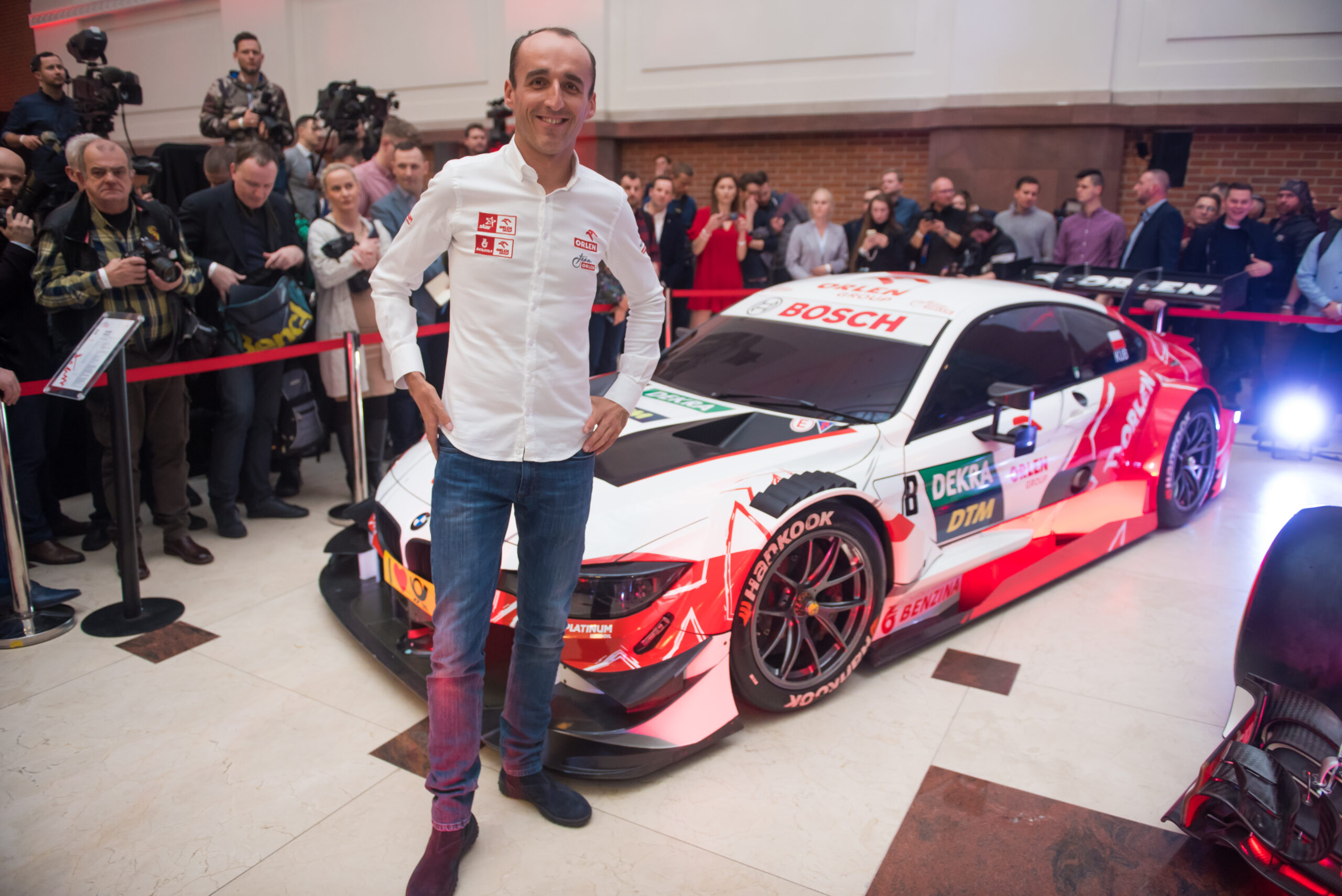 Robert Kubica zdradza tajniki serii wyÅcigowej DTM. Czym siÄ roÅ¼ni od FormuÅy 1?