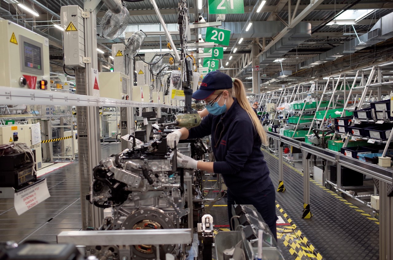 Polska fabryka Toyoty rozpoczyna produkcjÄ silnika dla napÄdÃ³w hybrydowych i konwencjonalnych