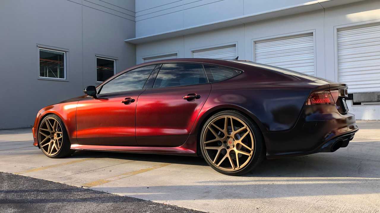 ZachwycajÄcy lakier Audi RS7 przypomina ognisty zachÃ³d sÅoÅca!