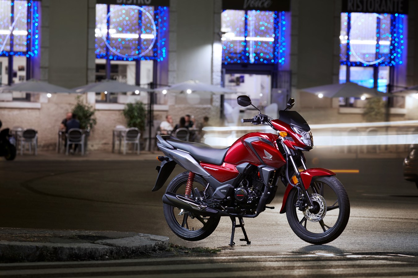 Honda CB125F 2021 - maszyna o wielu obliczach. Dane techniczne