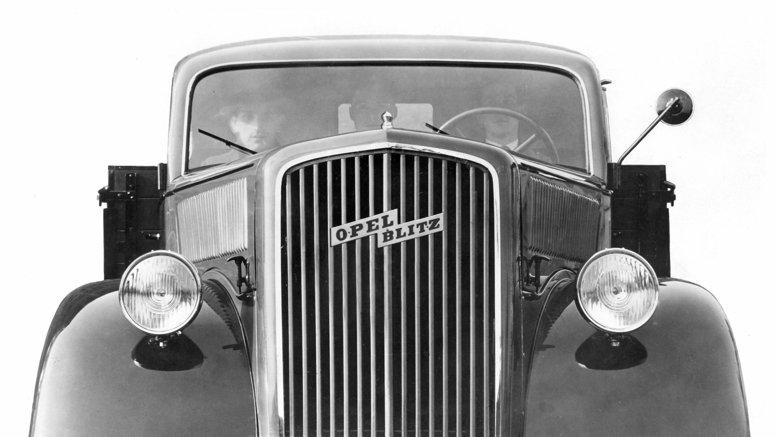 Opel Blitz ma juÅ¼ 90 lat. Poznajcie historiÄ sukcesu, ktÃ³ry trwa do dziÅ