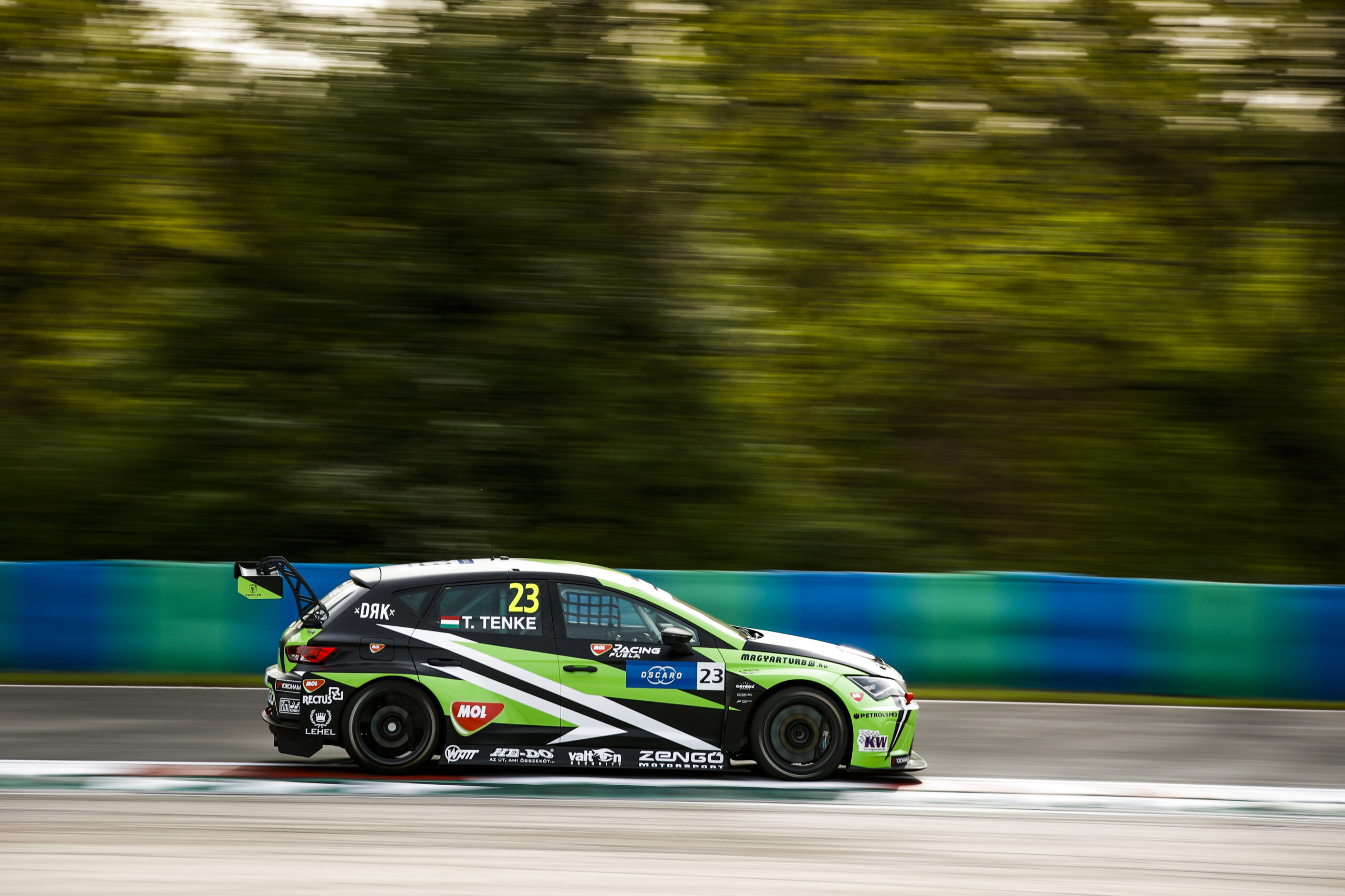 Cupra Leon CompeticiÃ³n gotowa do startu w WTCR 2020. Pod maskÄ 340 KM!