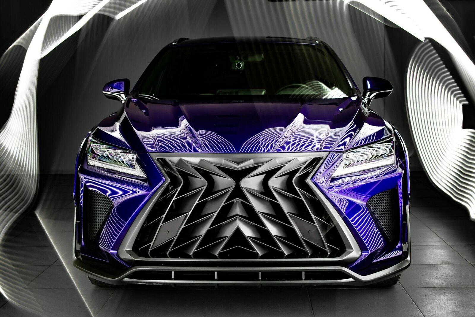 Hybrydowe modele Lexusa po rosyjskim tuningu - przerost formy nad treÅciÄ?