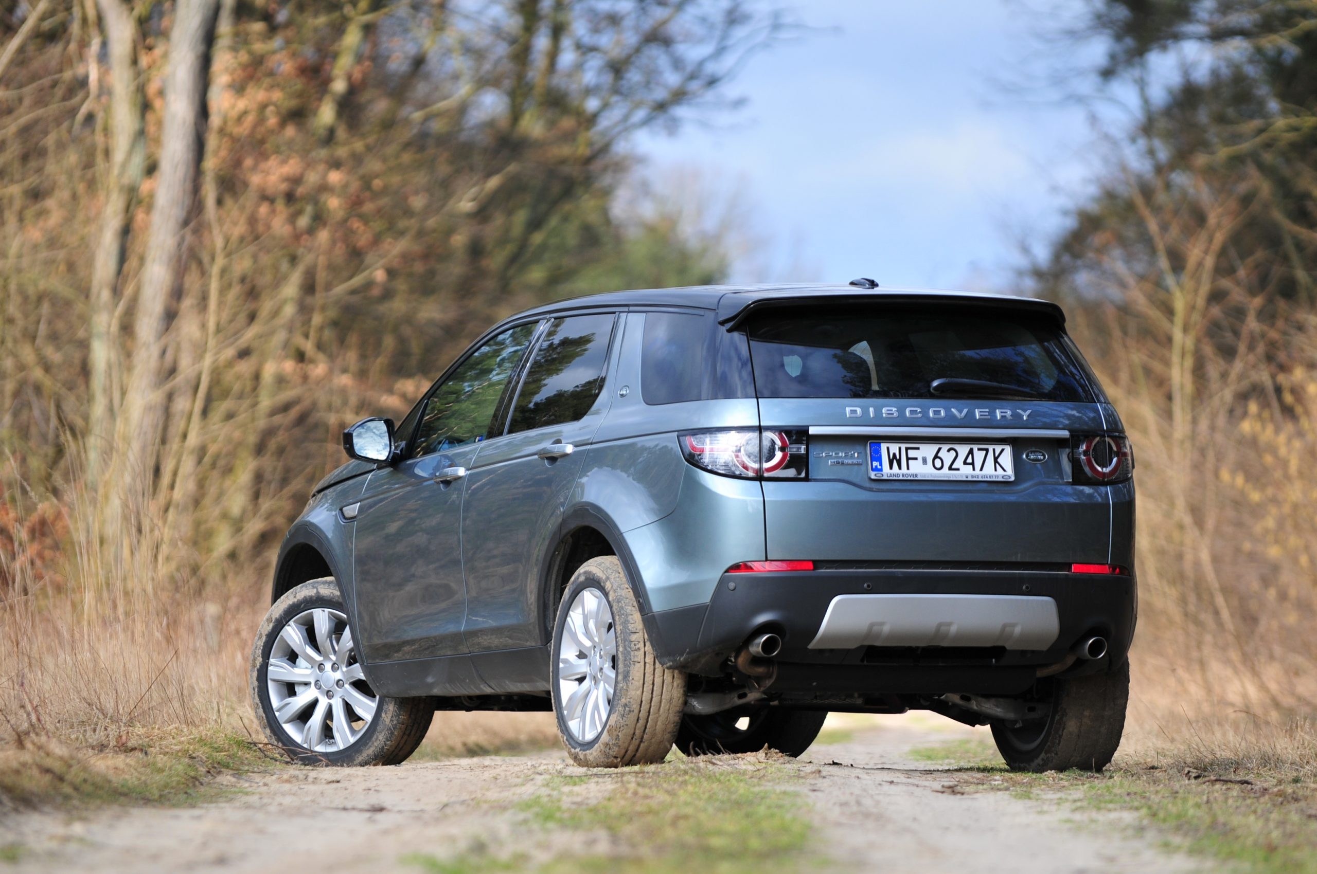 Test Land Rover Discovery Sport 2.0 D: Disco Z Genami Range Rovera | Motocaina.pl