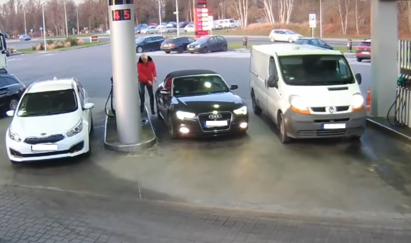 Okradli auto na stacji benzynowej w biały dzień Motocaina.pl